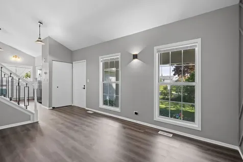 621 Cutter Lane Elk Grove Village IL 60007