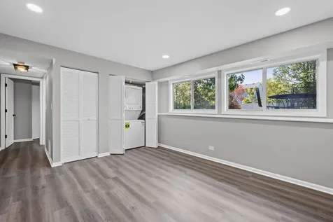 621 Cutter Lane Elk Grove Village IL 60007