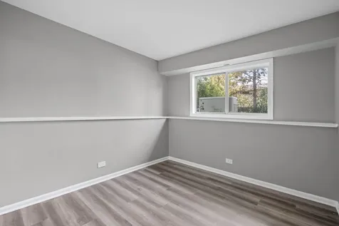 621 Cutter Lane Elk Grove Village IL 60007