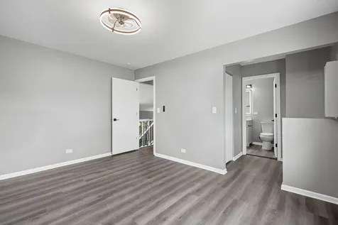 621 Cutter Lane Elk Grove Village IL 60007