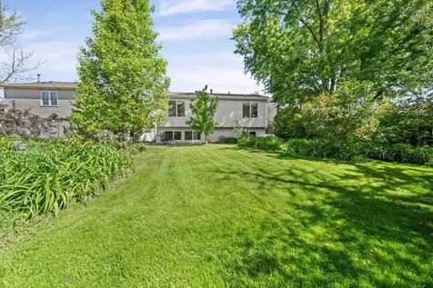 621 Cutter Lane Elk Grove Village IL 60007