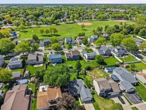 621 Cutter Lane Elk Grove Village IL 60007