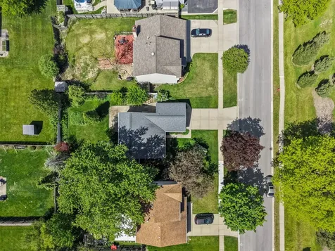 621 Cutter Lane Elk Grove Village IL 60007