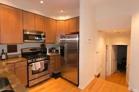 421 West Armitage Avenue Chicago IL 60614
