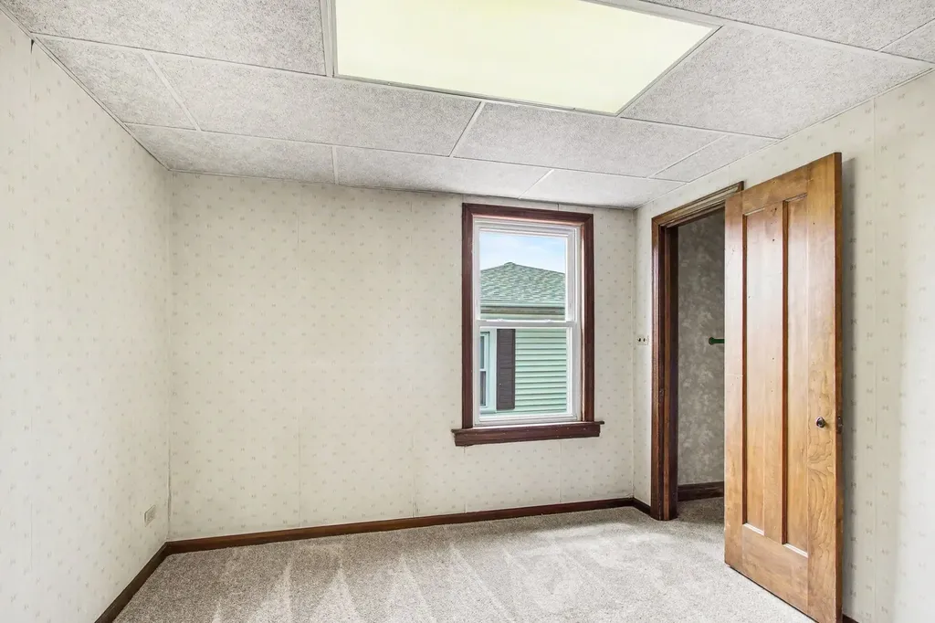 289 South Pick Avenue Elmhurst IL 60126