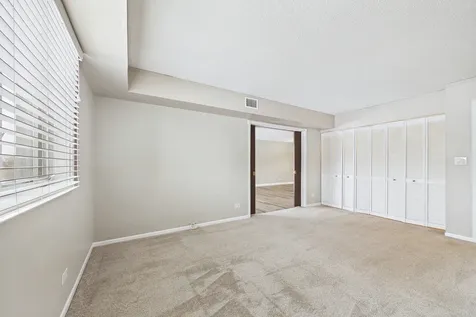 13000 West Heiden Circle Lake Bluff IL 60044