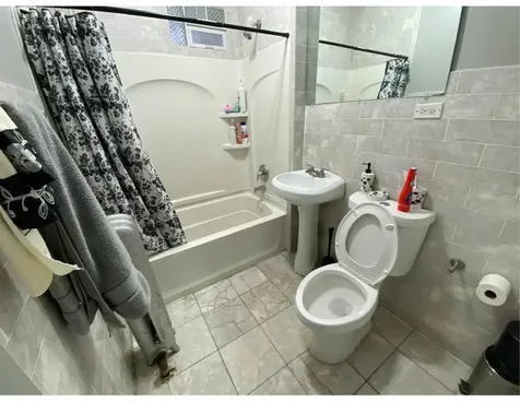 3104 West 64th Street Chicago IL 60629
