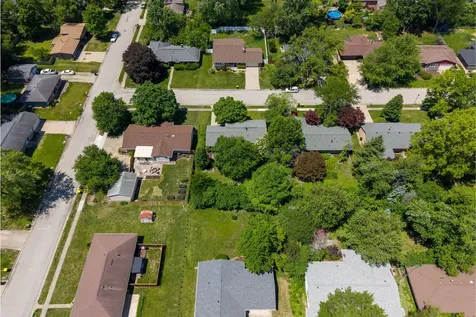 218 Cambridge Drive Normal IL 61761
