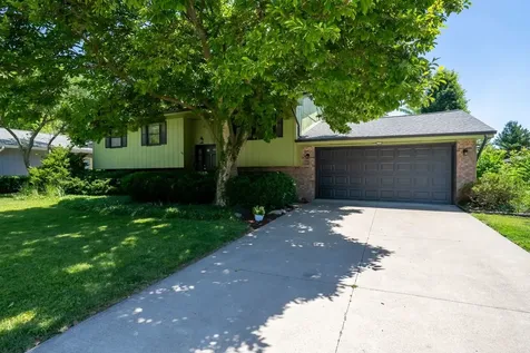 218 Cambridge Drive Normal IL 61761
