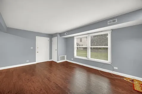 1193 East Barberry Lane Palatine IL 60074