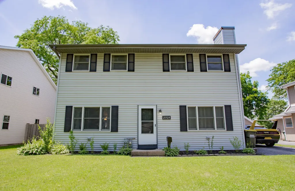 2705 School Drive Rolling Meadows IL 60008
