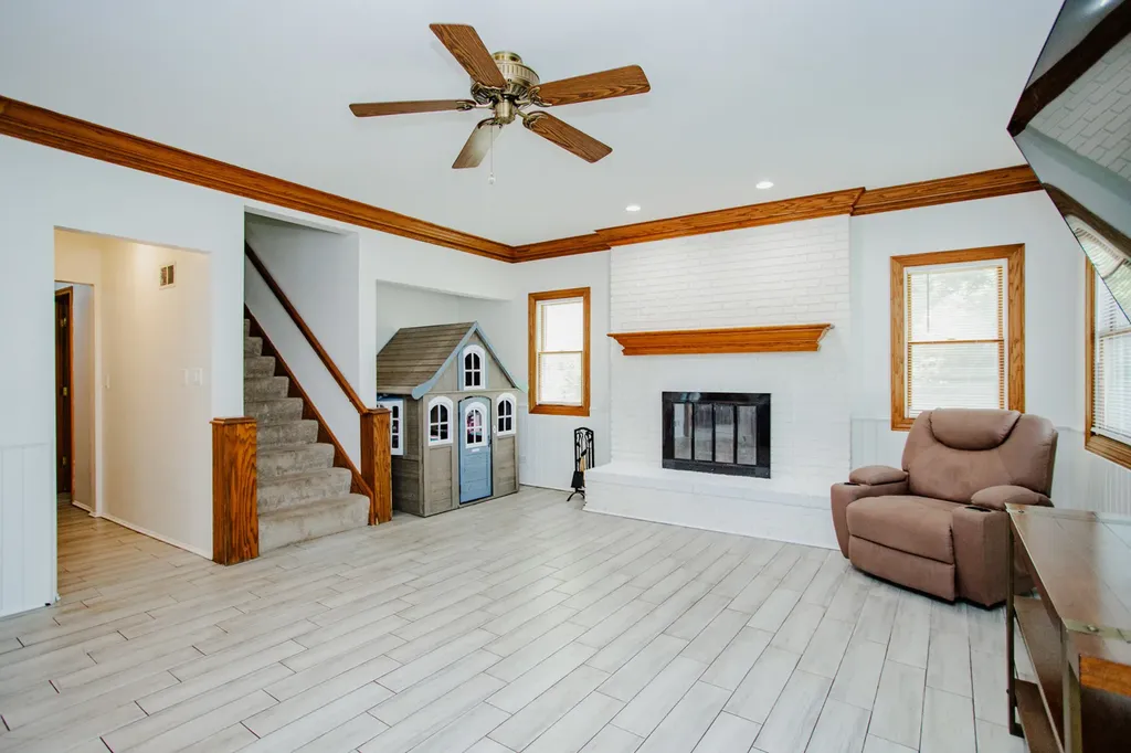 2705 School Drive Rolling Meadows IL 60008
