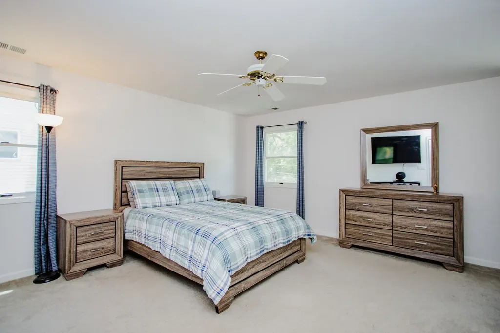 2705 School Drive Rolling Meadows IL 60008