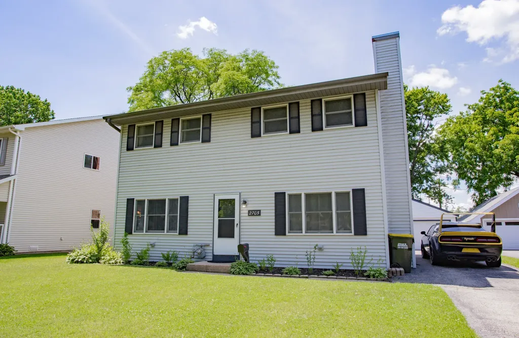 2705 School Drive Rolling Meadows IL 60008