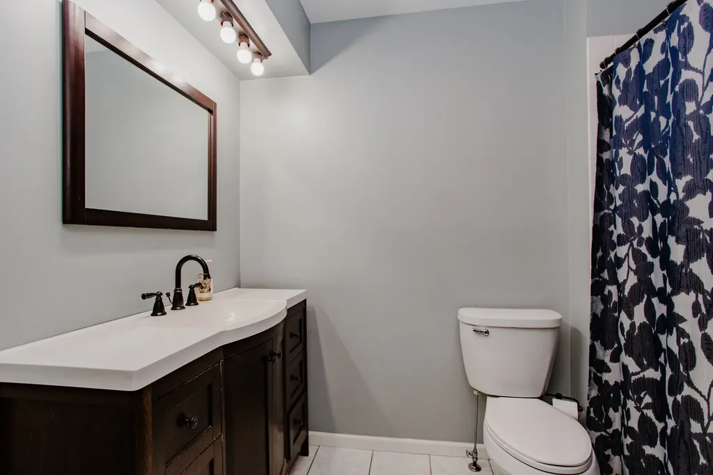 2705 School Drive Rolling Meadows IL 60008