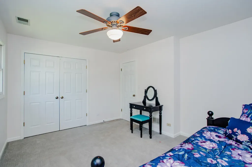 2705 School Drive Rolling Meadows IL 60008