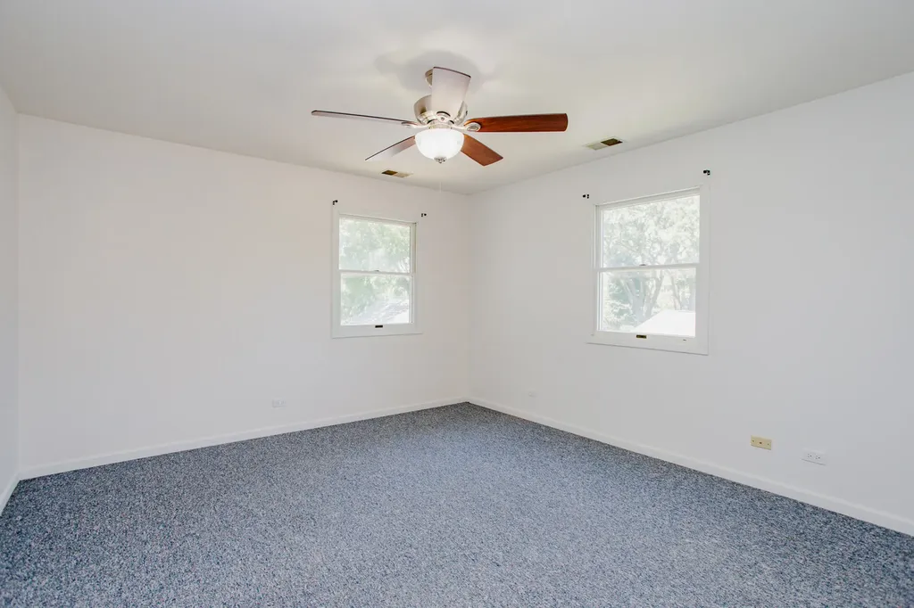2705 School Drive Rolling Meadows IL 60008