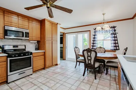 2705 School Drive Rolling Meadows IL 60008