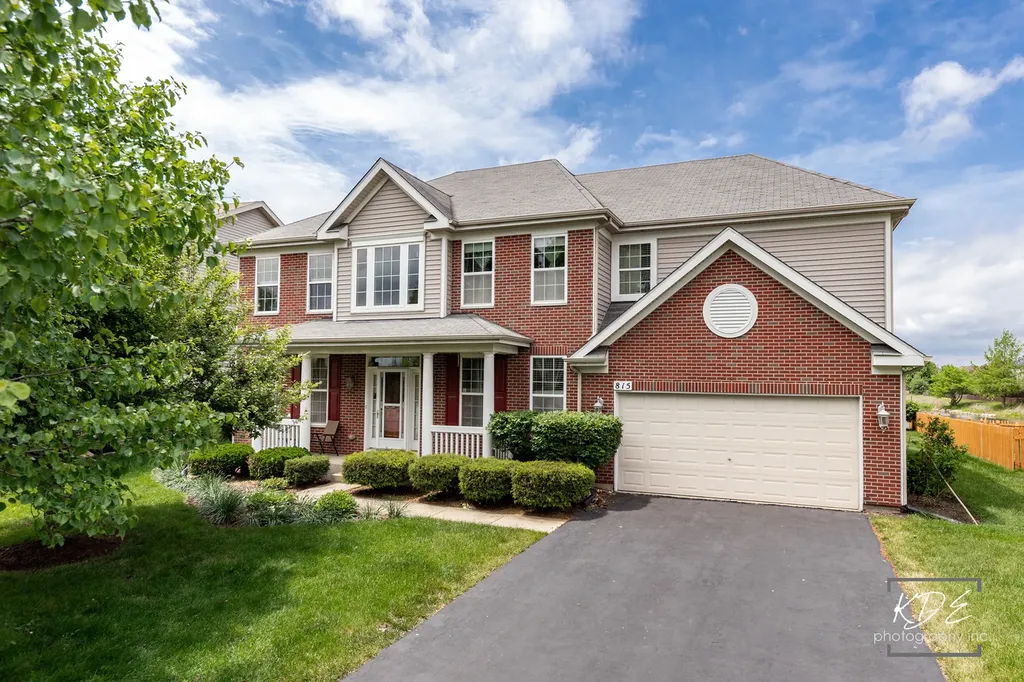 815 Preston Lane Oswego IL 60543