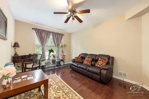 815 Preston Lane Oswego IL 60543