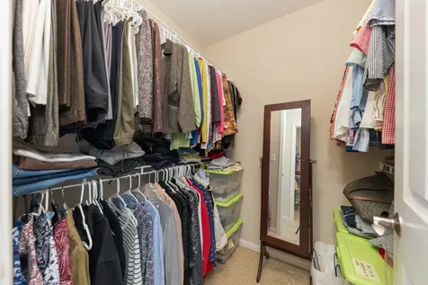 815 Preston Lane Oswego IL 60543
