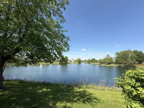 815 Preston Lane Oswego IL 60543