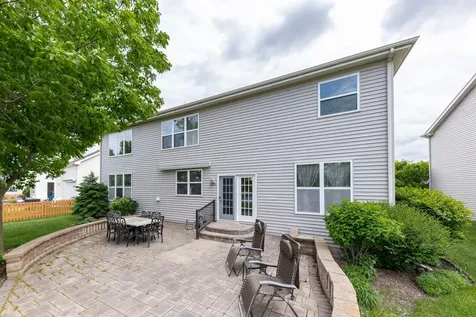 815 Preston Lane Oswego IL 60543