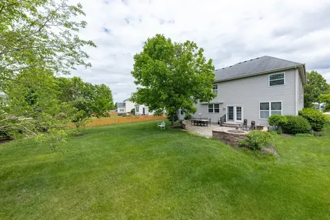 815 Preston Lane Oswego IL 60543