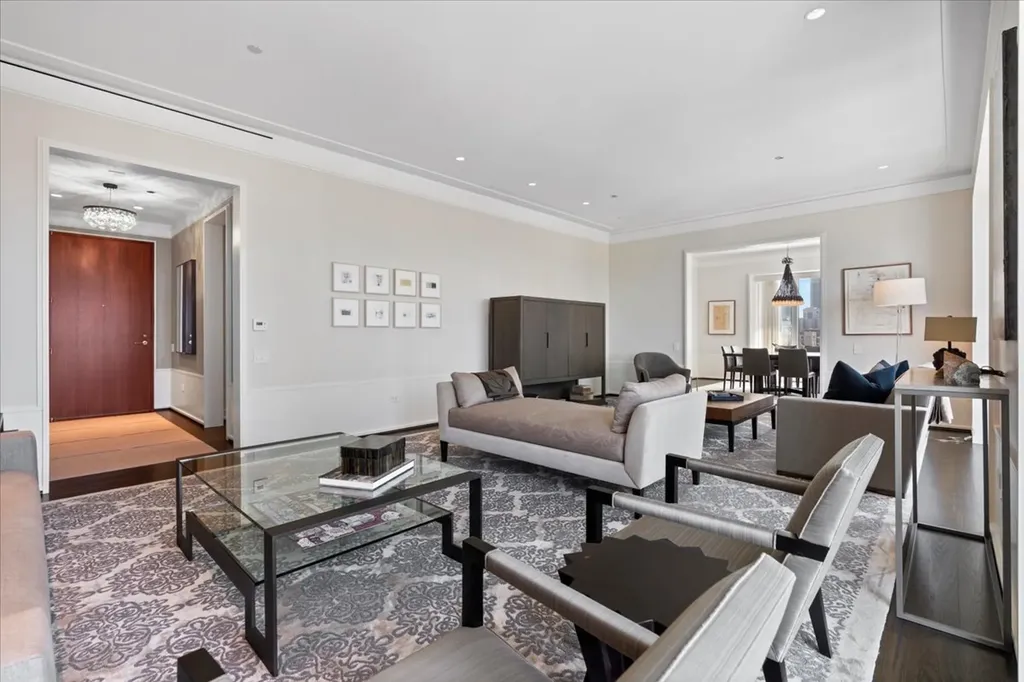 77 East Walton Street Chicago IL 60611