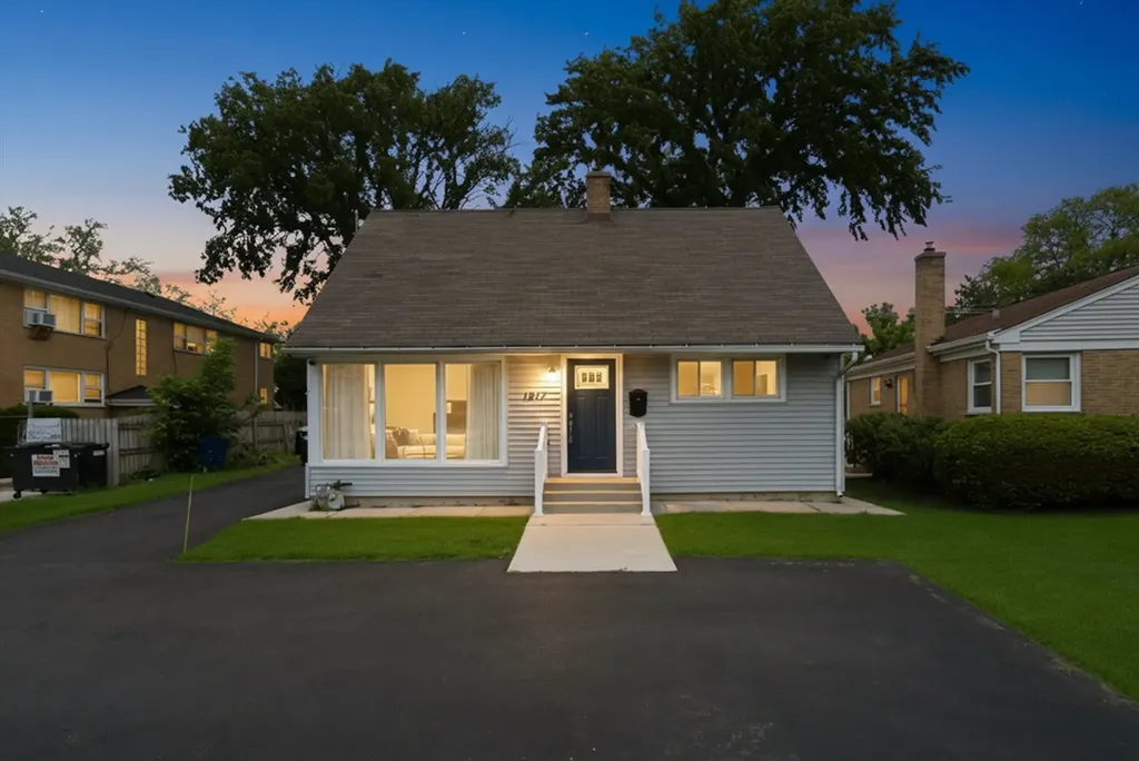 1517 East Roosevelt Road Wheaton IL 60187