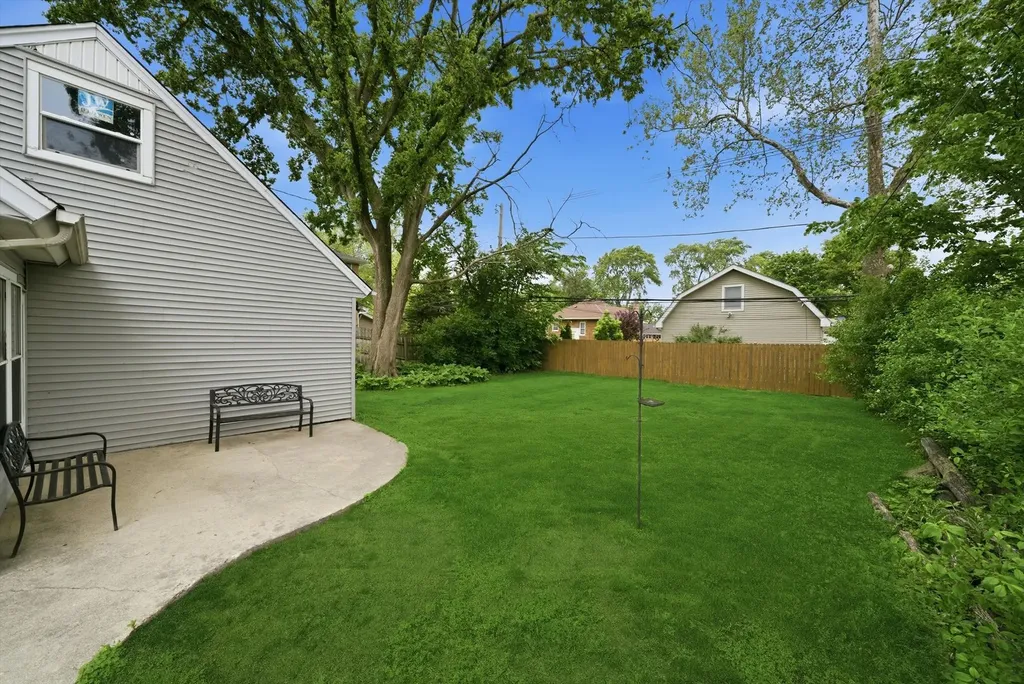 1517 East Roosevelt Road Wheaton IL 60187