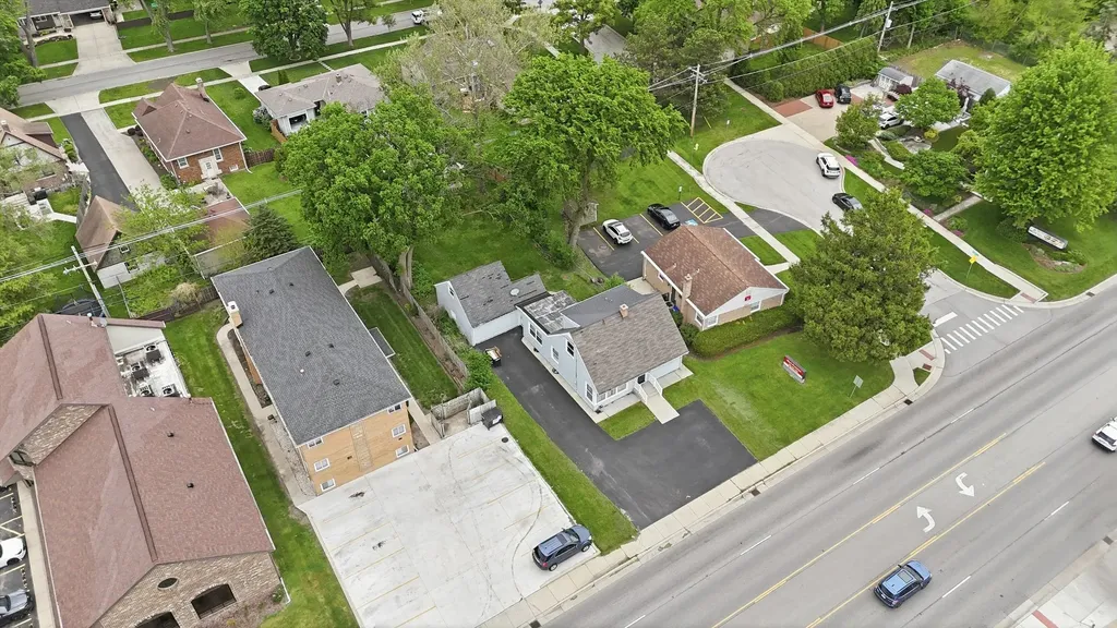 1517 East Roosevelt Road Wheaton IL 60187