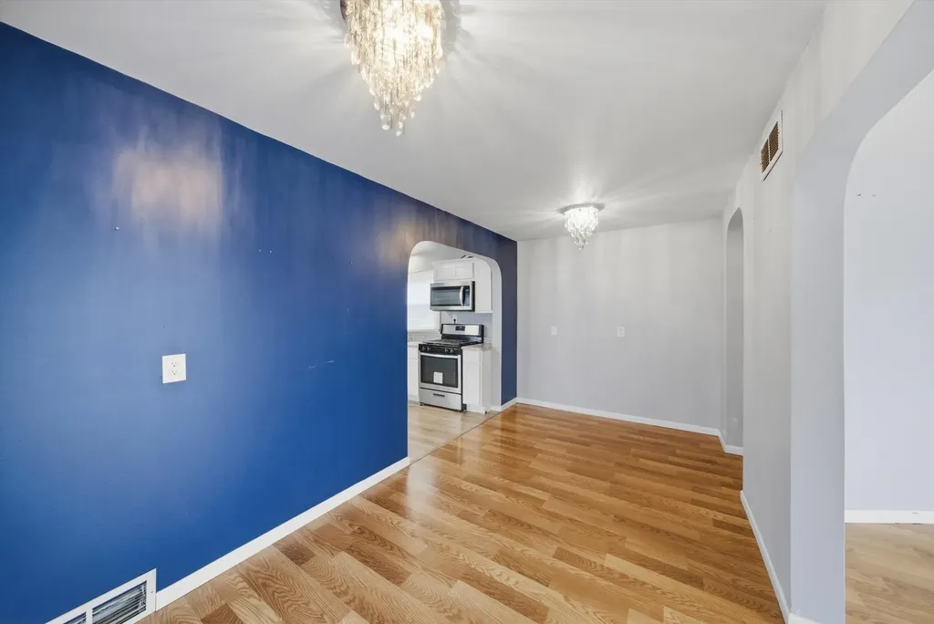 1517 East Roosevelt Road Wheaton IL 60187