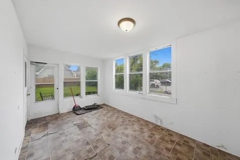 1517 East Roosevelt Road Wheaton IL 60187