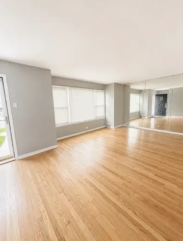 3725 West 80th Street Chicago IL 60652