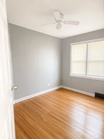 3725 West 80th Street Chicago IL 60652