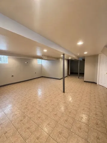 3725 West 80th Street Chicago IL 60652