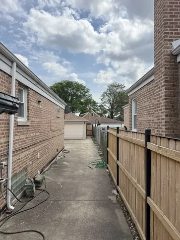 3725 West 80th Street Chicago IL 60652