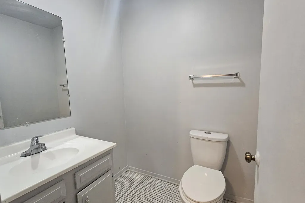 155 West Elk Trail Carol Stream IL 60188