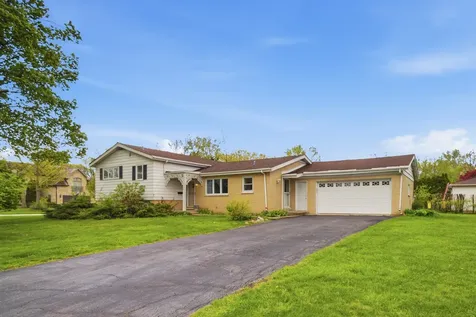 1322 Brook Lane Glenview IL 60025