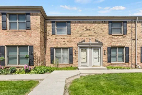 1726 Sessions Walk Hoffman Estates IL 60169