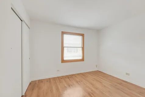 1726 Sessions Walk Hoffman Estates IL 60169