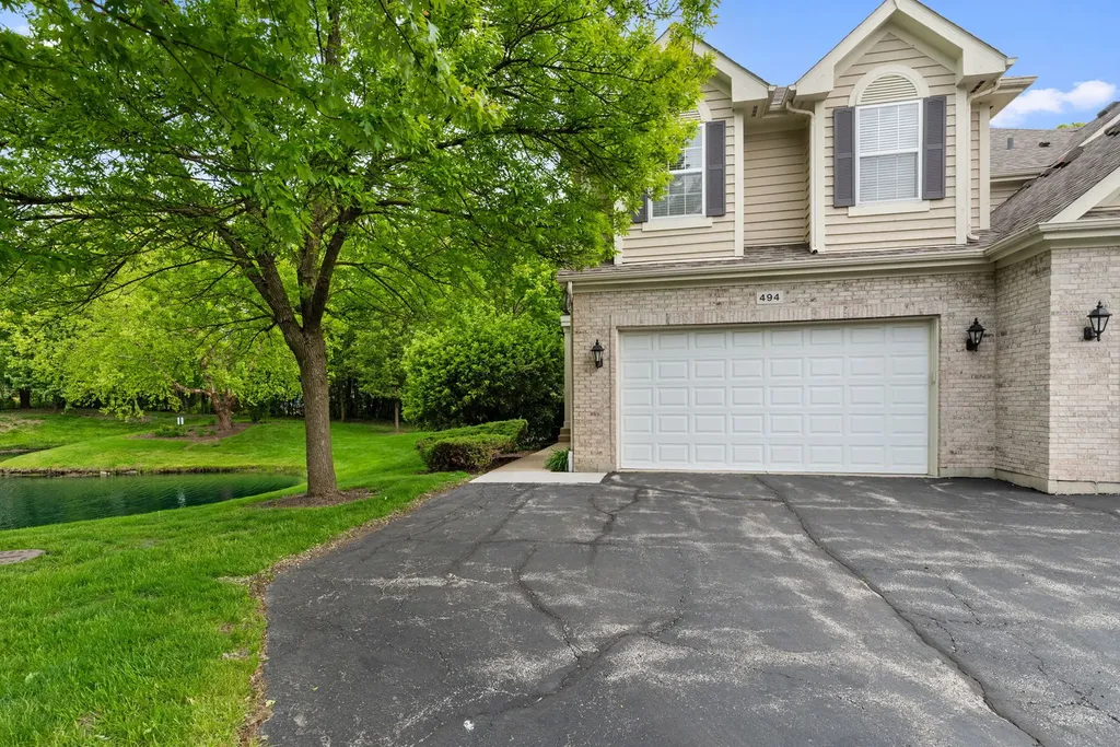 494 West Fontenay Way Palatine IL 60067
