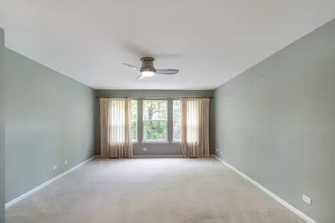 494 West Fontenay Way Palatine IL 60067