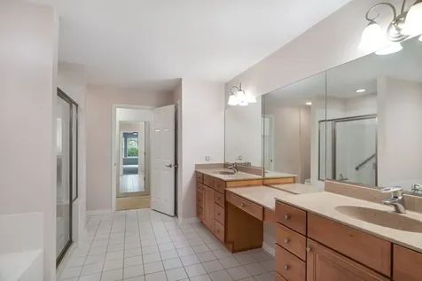 494 West Fontenay Way Palatine IL 60067