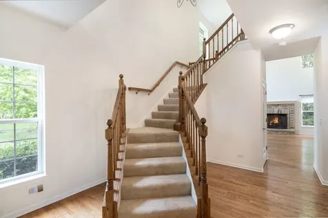 494 West Fontenay Way Palatine IL 60067