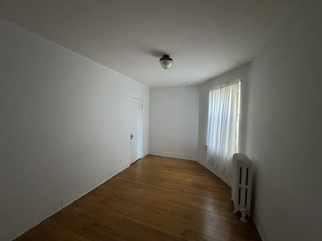 5855 North Glenwood Avenue Chicago IL 60660