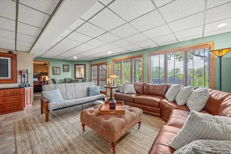 1317 Park Place Lake Holiday IL 60548