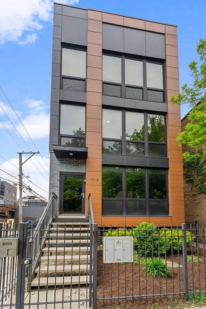 1012 North Paulina Street Chicago IL 60622