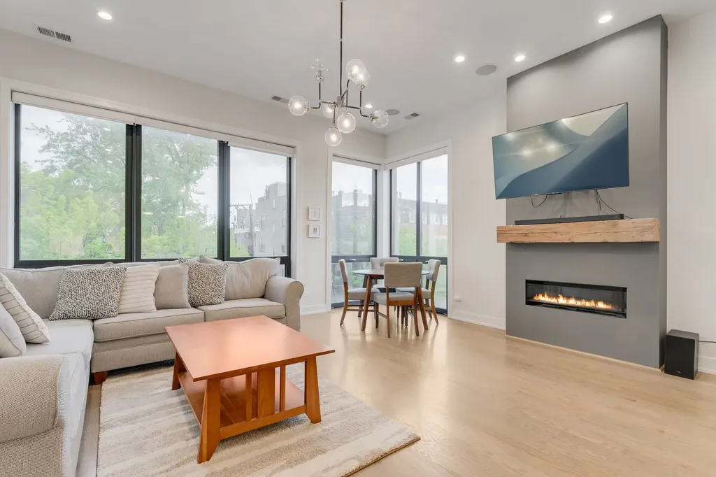1012 North Paulina Street Chicago IL 60622